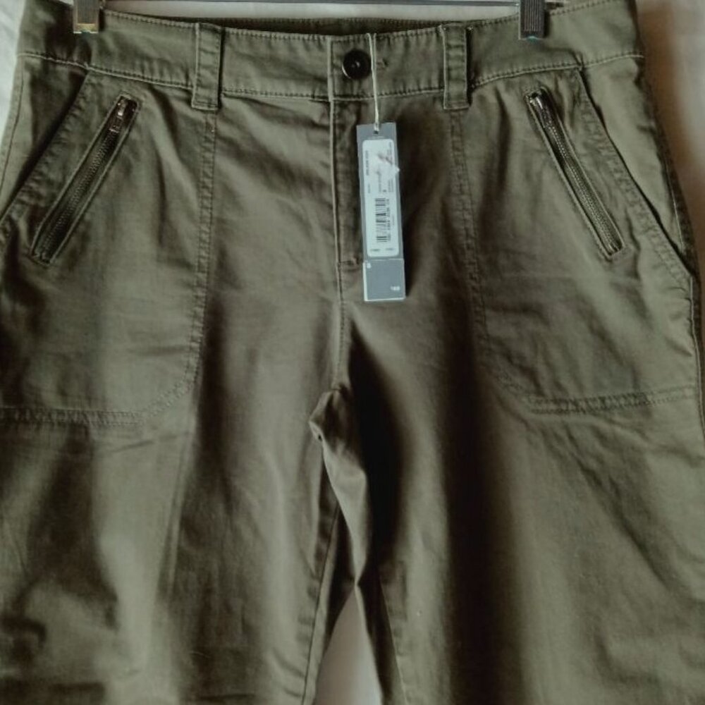 Women's Olive Green Pants Size 8 NWT